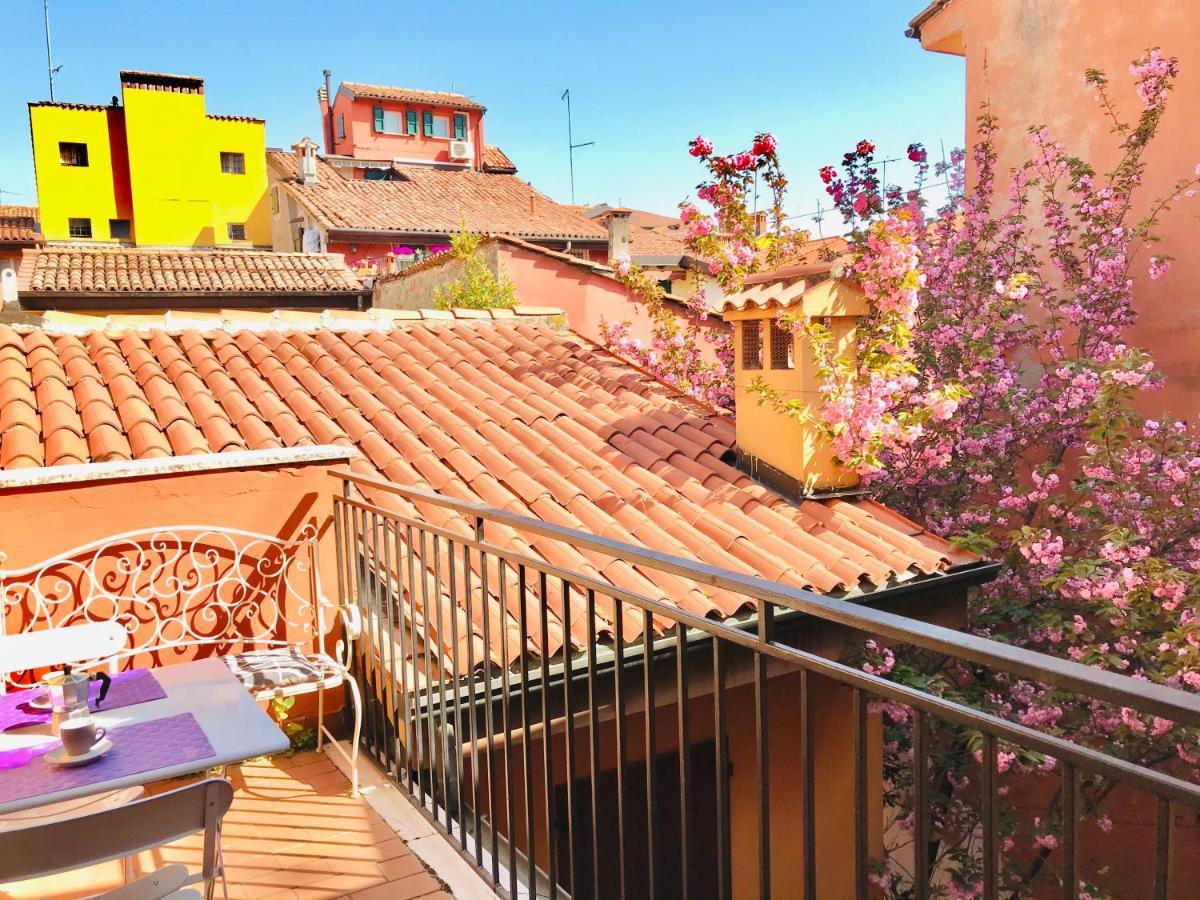 Falcone 22 Bolonia Exterior foto